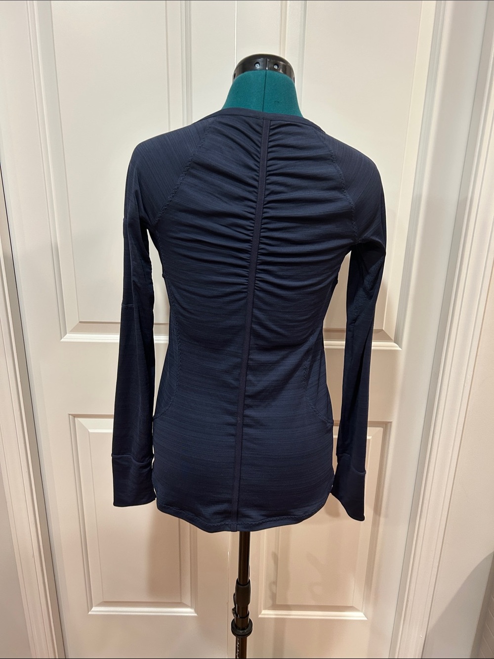 Athleta Rash Guard - Small - Picture 2 of 8